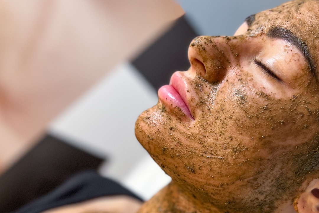 Natuurlijke huidvernieuwing met Algen Peeling bij Zen Beauty Waalwijk